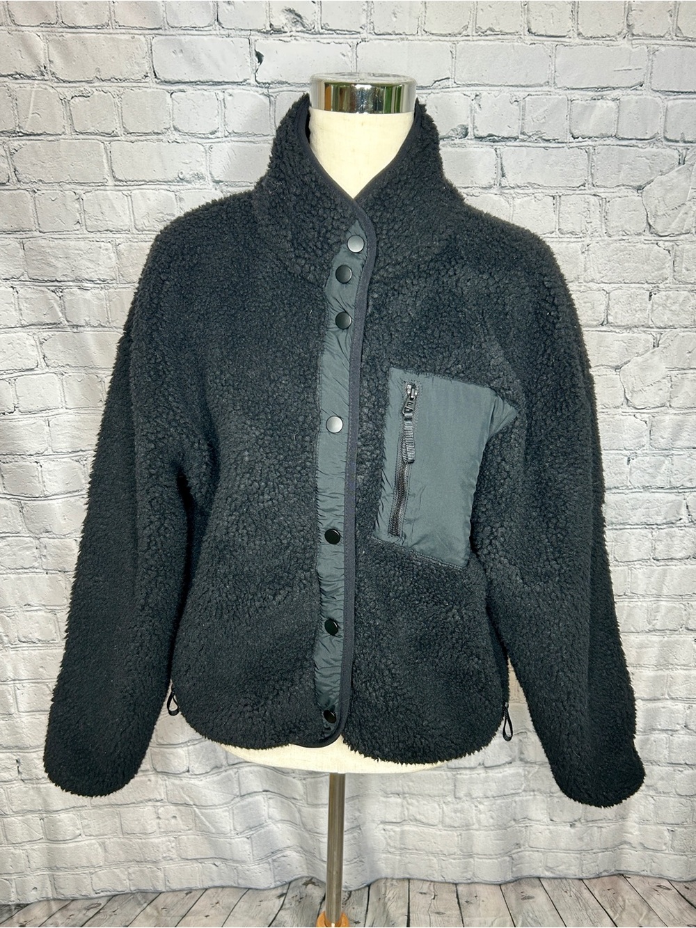Fabletics Black Sherpa Jacket with Zipper Chest Pocket